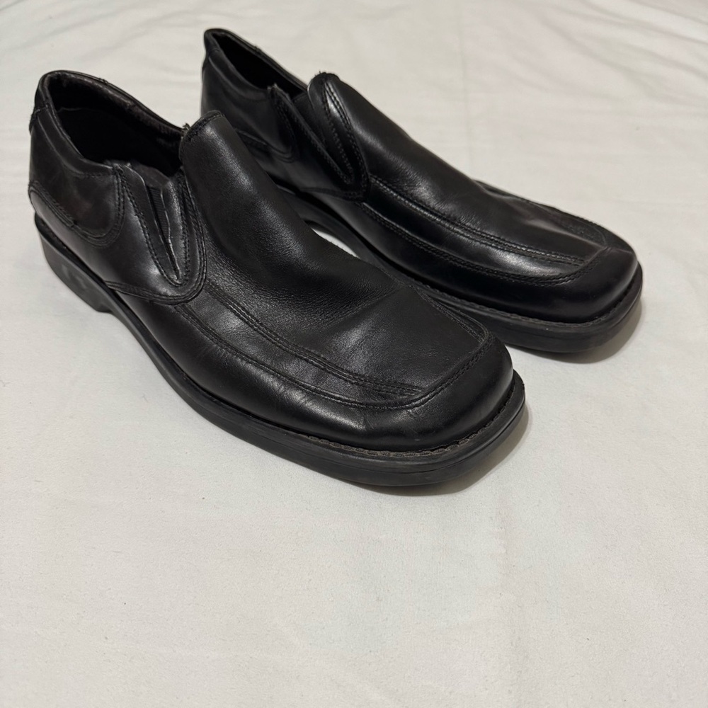 Venturini For Men Black Leather Slip On Dress Shoes